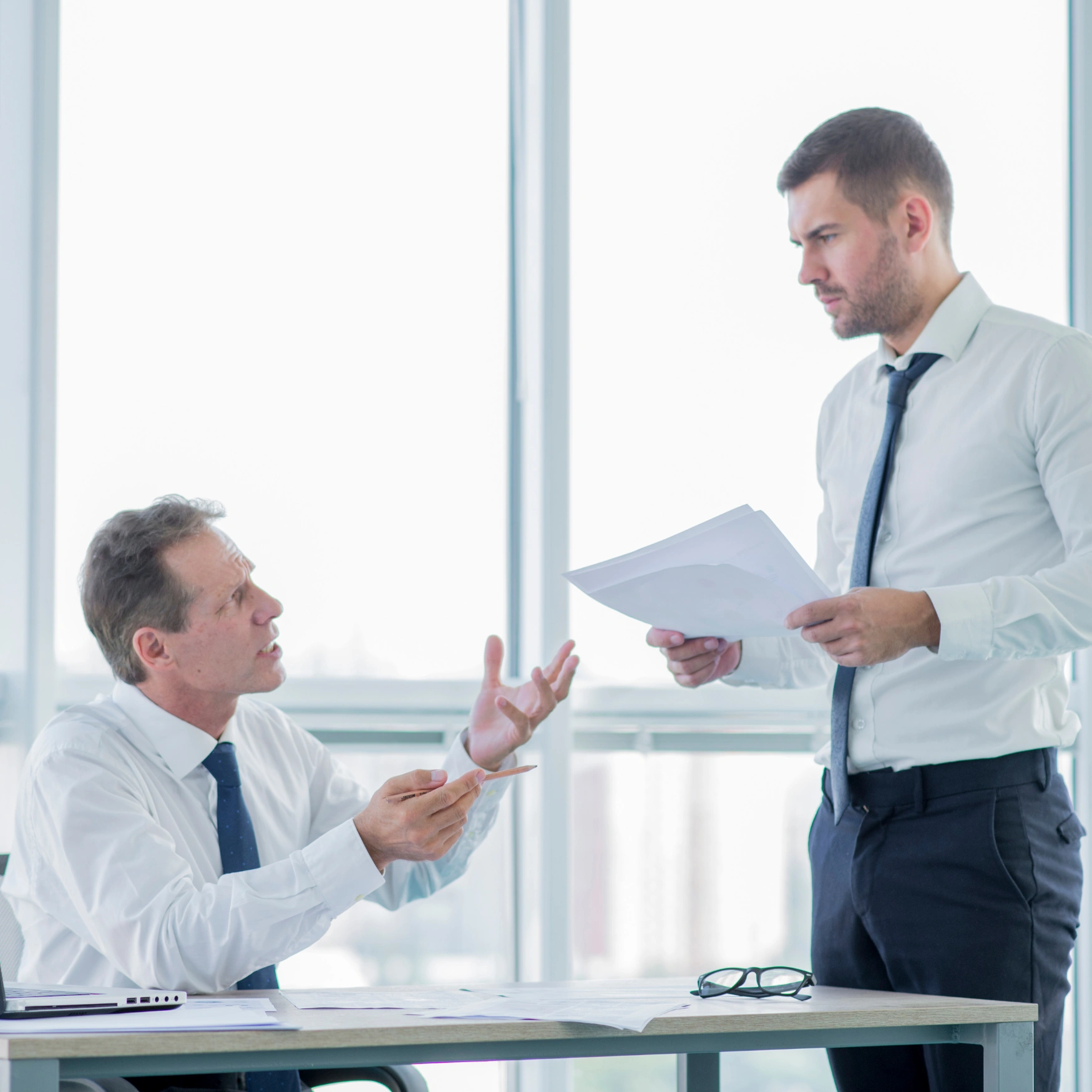 Lawyer for employment disputes between employers and employees in Delhi